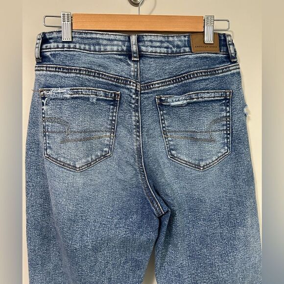 American Eagle Mom Stretch Jeans - Picture 7 of 9